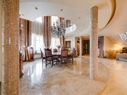 Продажа дома Маслово 625 м² Рублево-Успенское шоссе - Гостиная, холл - foto_lr2
