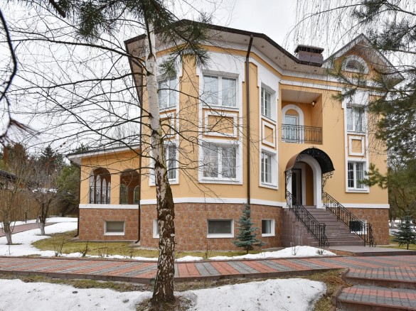 Продажа дома Раздоры 540 м² Рублево-Успенское шоссе - Фасад - foto_fs