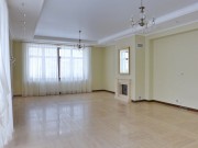 Продажа дома Монтевиль 420 м² Новорижское шоссе - Гостиная, холл - foto_lr1
