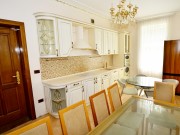 Продажа дома Рассвет 800 м² Рублево-Успенское шоссе - Столовая, кухня - foto_dr1