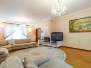 Продажа дома Николино 800 м² Рублево-Успенское шоссе - Гостиная, холл - foto_lr2